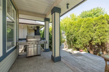 Front Yard Photo of 19 18868 69 Avenue, Surrey, BC