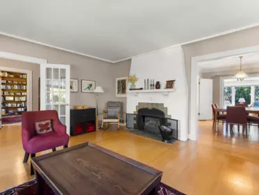 Kitchen Island Photo of 4234 W 9th Avenue, Vancouver, BC