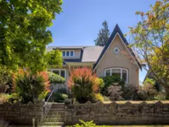 4234 W 9th Avenue, Vancouver, BC