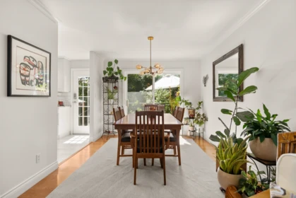 Breakfast Nook Photo of 4884 13 Avenue, Delta, BC