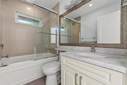 Hot Tub / Spa Photo of 2559 Nelson Avenue, West Vancouver, BC