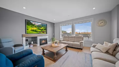 Breakfast Nook Photo of 14551 61 Avenue, Surrey, BC