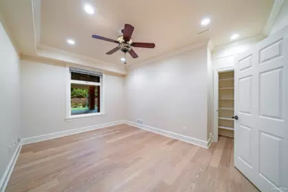 Hot Tub / Spa Photo of 17007 28 Avenue, Surrey, BC
