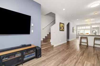 Kitchen Island Photo of 24 7332 194a Street, Surrey, BC