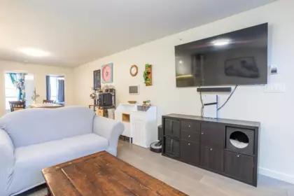 Family Room Photo of 208 189 Keefer Street, Vancouver, BC