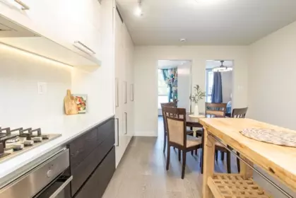 Kitchen Island Photo of 208 189 Keefer Street, Vancouver, BC