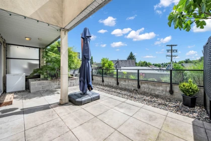 Breakfast Nook Photo of 211 4338 Commercial Street, Vancouver, BC