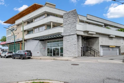Swimming Pool Photo of 211 4338 Commercial Street, Vancouver, BC
