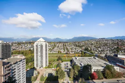 2601 4400 Buchanan Street, Burnaby, BC, Burnaby — Apartment/Condo for sale