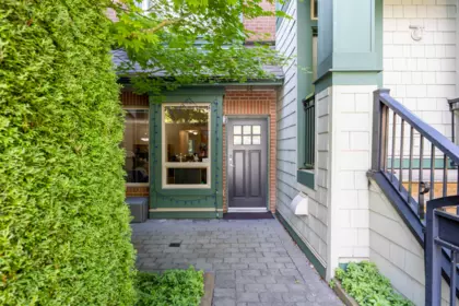 Mudroom Photo of 6222 Logan Lane, Vancouver, BC