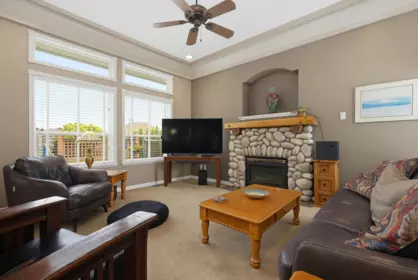 Breakfast Nook Photo of 30585 Crestview Avenue, Abbotsford, BC