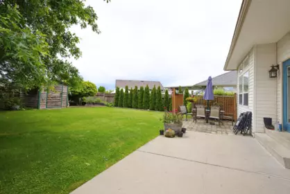 Community Amenities Photo (Clubhouse) of 30585 Crestview Avenue, Abbotsford, BC