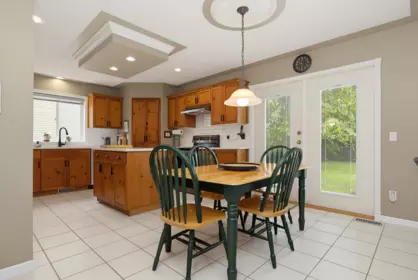 Kitchen Photo of 30585 Crestview Avenue, Abbotsford, BC