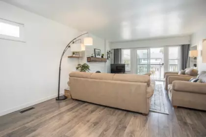 Breakfast Nook Photo of 5228 Hollyfield Avenue, Richmond, BC