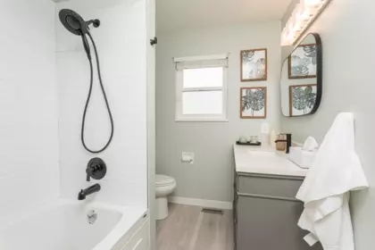 Hallway Photo of 5228 Hollyfield Avenue, Richmond, BC