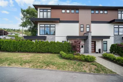 1010 Augusta Avenue, Burnaby, BC, Burnaby — Half Duplex for sale