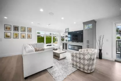 1010 Augusta Avenue, Burnaby, BC, Burnaby — Half Duplex for sale