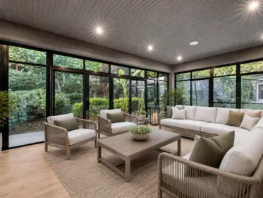 Hot Tub / Spa Photo of 13307 Marine Drive, Surrey, BC