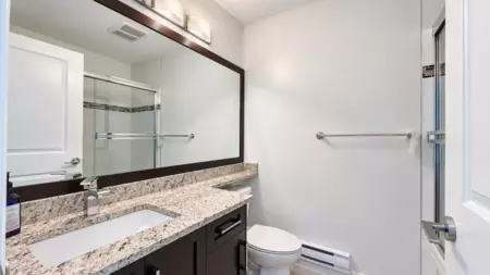 Guest Bathroom Photo of 2 8531 Willams Road, Richmond, BC