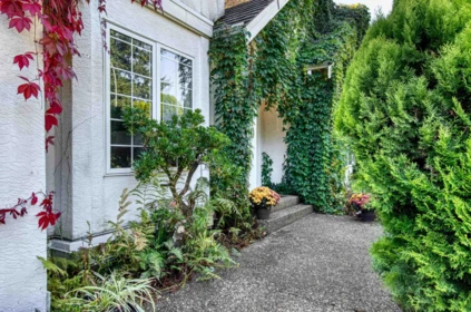 35210 Mcewen Avenue, Mission, BC, Mission — Single Family Residence for sale