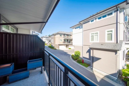 Entry Foyer Photo of 13 2070 Oak Meadows Drive, Surrey, BC