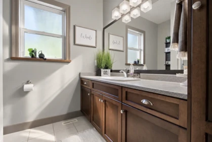 Laundry Room Photo of 32215 14 Avenue, Mission, BC