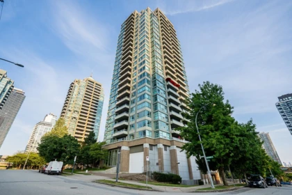 1906 4388 Buchanan Street, Burnaby, BC, Burnaby — Apartment/Condo for sale