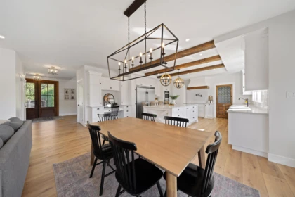 Kitchen Island Photo of 10191 Caryks Road, Chilliwack, BC