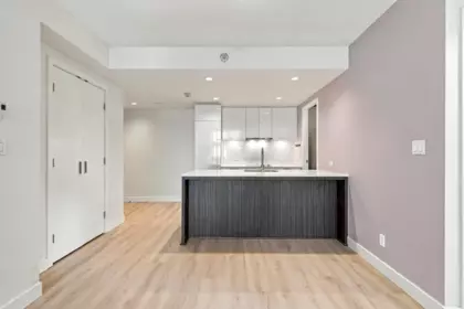 Kitchen Island Photo of 301 1308 Hornby Street, Vancouver, BC