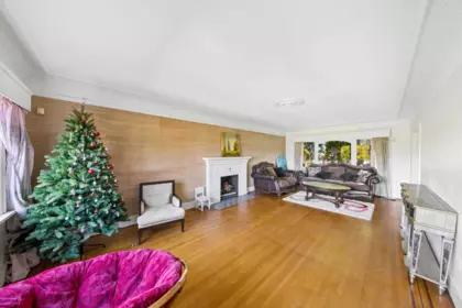 Dining Area Photo of 3993 W 10th Avenue, Vancouver, BC