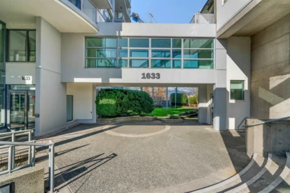 Swimming Pool Photo of 204 1633 W 8th Avenue, Vancouver, BC