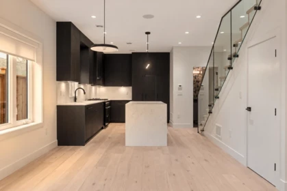 Breakfast Nook Photo of 1 2539 Grant Street, Vancouver, BC