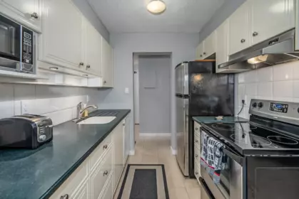 Primary Bathroom Photo of 111 6655 Lynas Lane, Richmond, BC