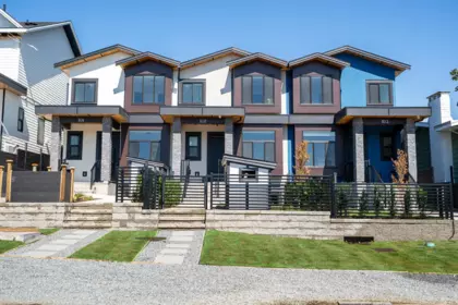 102 1149 Dansey Avenue, Coquitlam, BC, Coquitlam — Half Duplex for sale