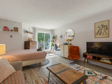 216 1545 E 2nd Avenue, Vancouver, BC, Vancouver — Apartment/Condo for sale
