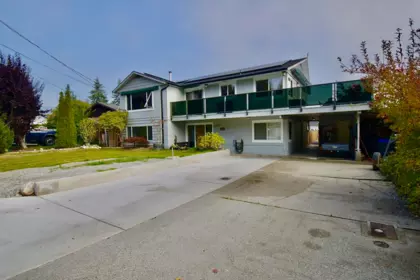 1822 Hall Road, Sechelt, BC, Sechelt — Single Family Residence for sale