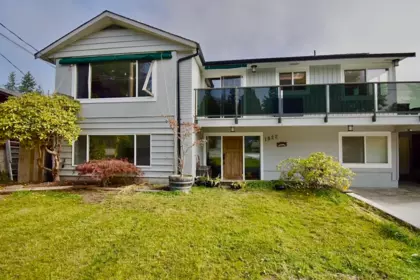 1822 Hall Road, Sechelt, BC, Sechelt — Single Family Residence for sale