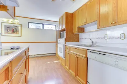 677 Moberly Road, Vancouver, BC, Vancouver — Townhouse for sale
