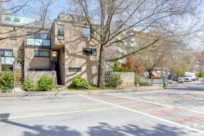 677 Moberly Road, Vancouver, BC, Vancouver — Townhouse for sale