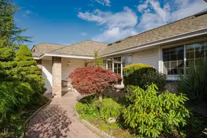15435 Killarney Place, Surrey, BC, Surrey — Single Family Residence for sale