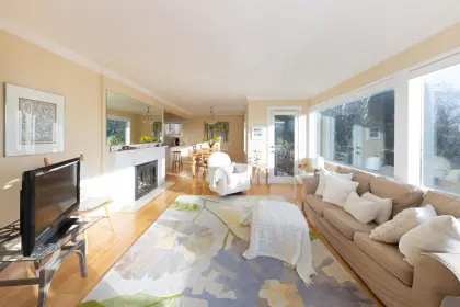 1245 Esquimalt Avenue, West Vancouver, BC, West vancouver — Single Family Residence for sale