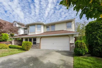 2849 Crossley Drive, Abbotsford, BC, Abbotsford — Single Family Residence for sale