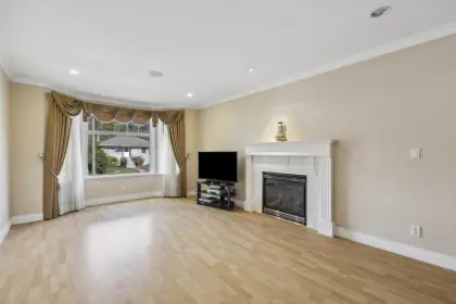 255 E 21st Street, North Vancouver, BC, North vancouver — Single Family Residence for sale