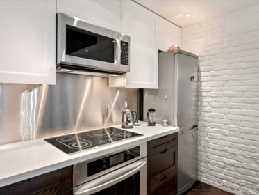 Kitchen Island Photo of 4 3102 Panorama Ridge, Whistler, BC