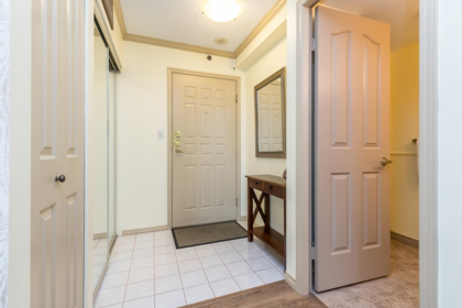 904 3150 Gladwin Road, Abbotsford, BC