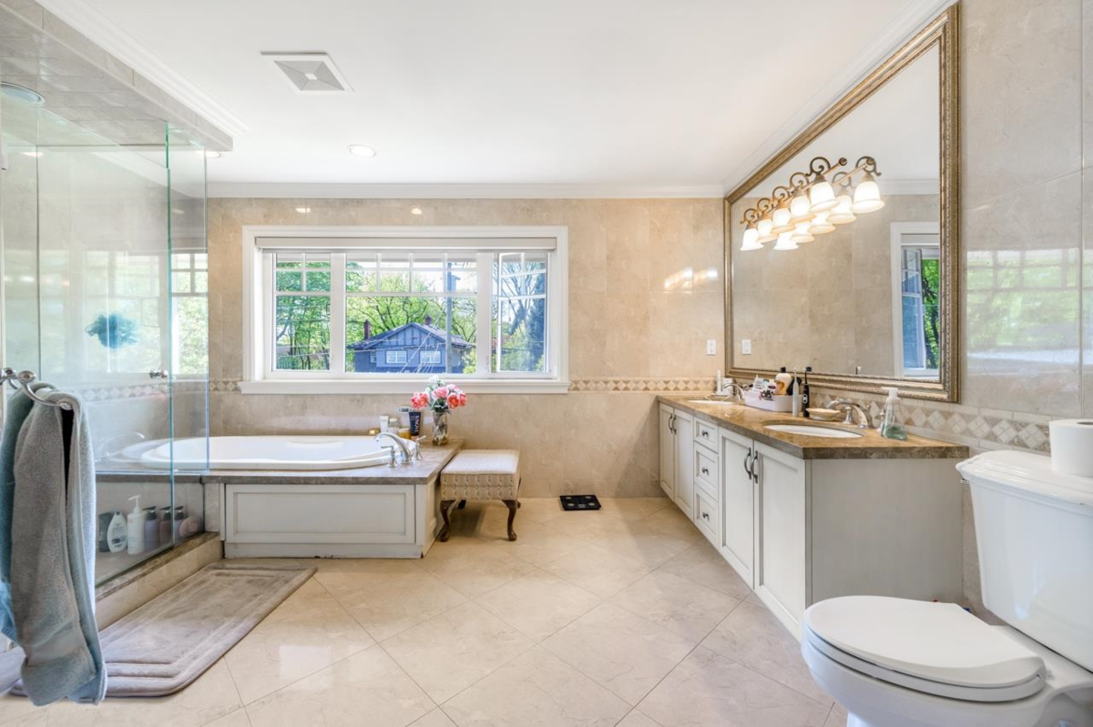 Backyard Photo of 6261 Adera Street, Vancouver, BC