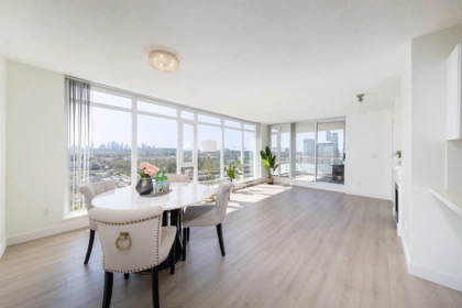 2308 2133 Douglas Road, Burnaby, BC, Burnaby — Apartment/Condo for sale
