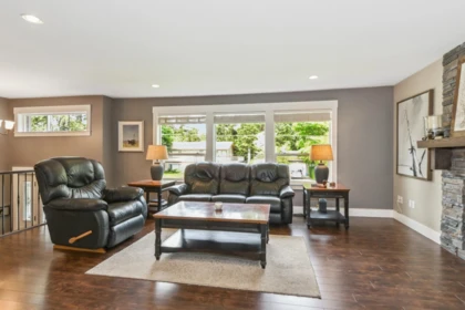 20460 42a Avenue, Langley, BC, Langley — Single Family Residence for sale