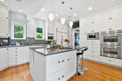 Kitchen Photo of 1625 Marpole Avenue, Vancouver, BC