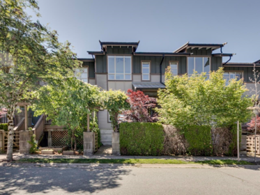 1196 Village Green Way, Squamish, BC, Squamish — Townhouse for sale